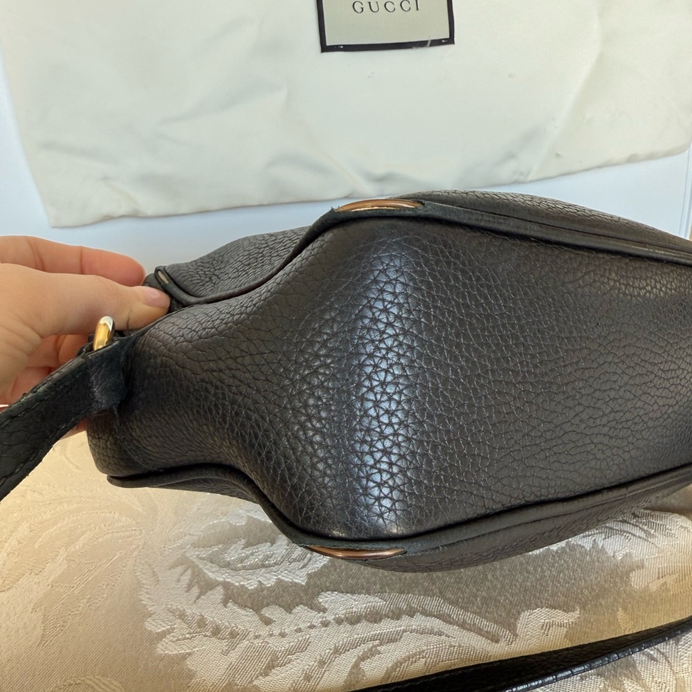 Gucci Pebbled Calfskin Small Soho
Disco Bag - Picture 14 of 16
